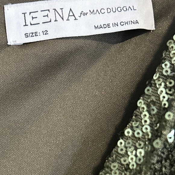 Mac Duggal Gown Size 12 - Picture 4 of 6